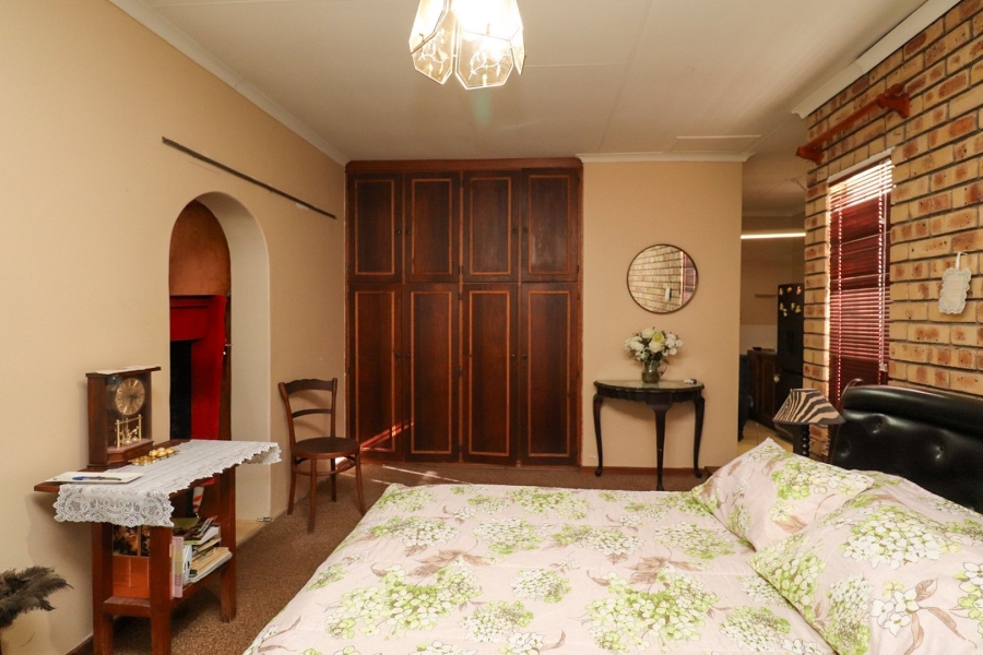 3 Bedroom Property for Sale in Wilkoppies North West